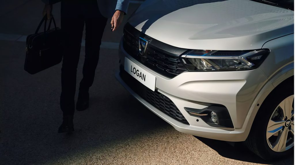 mașini de închiriat Dacia Logan 2021